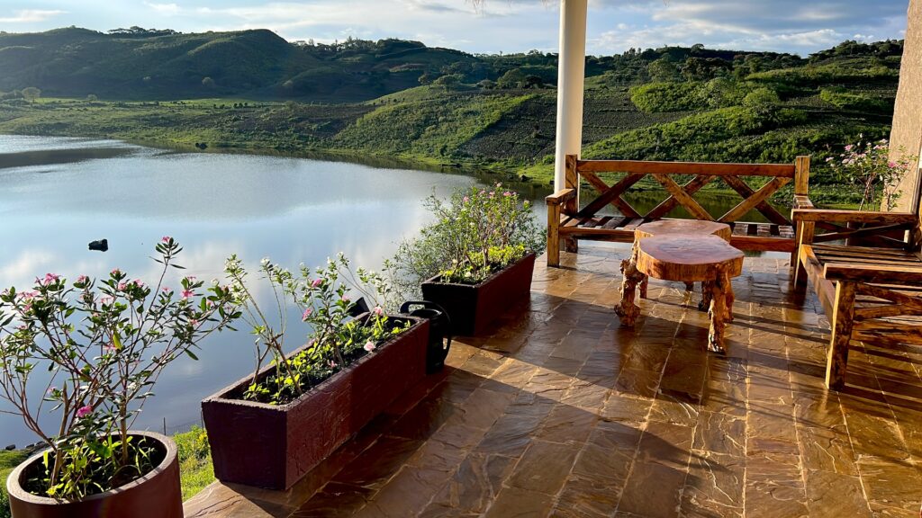 tulusia-lakeview-sundeck-terrace-2
